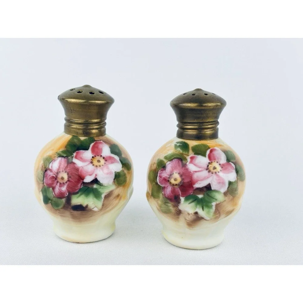 Vintage Enesco Salt Pepper Shakers Set Pair - Hand Painted - Floral - Japan